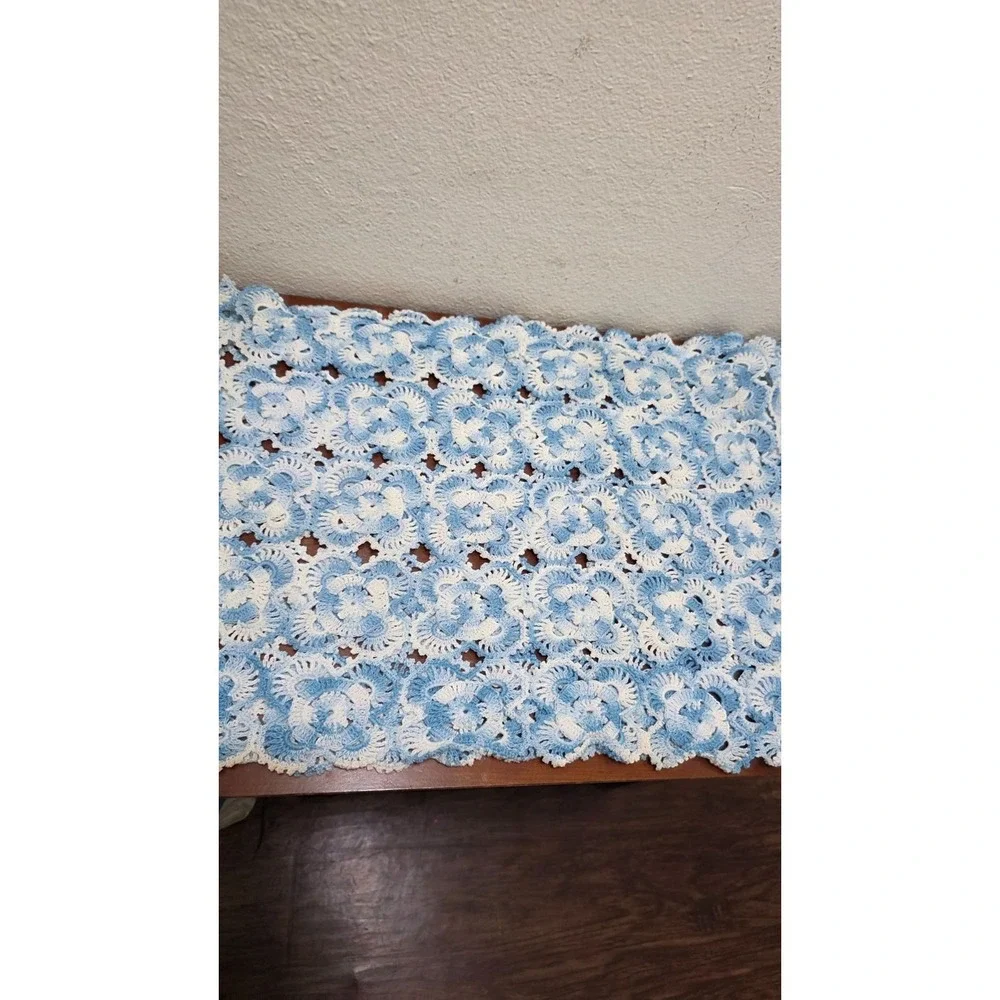 VTG Handmade Crochet Table Runners Beige & Blue Floral Rectangular Style 2 Piece